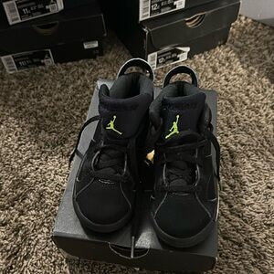 Jordan retro 6 size 10c black white and green kids sneakers